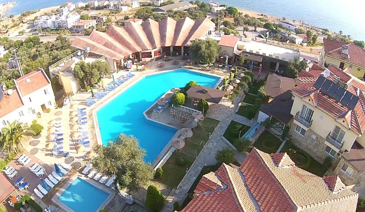 Alize Resort Hotel Yenifoca Exterior photo