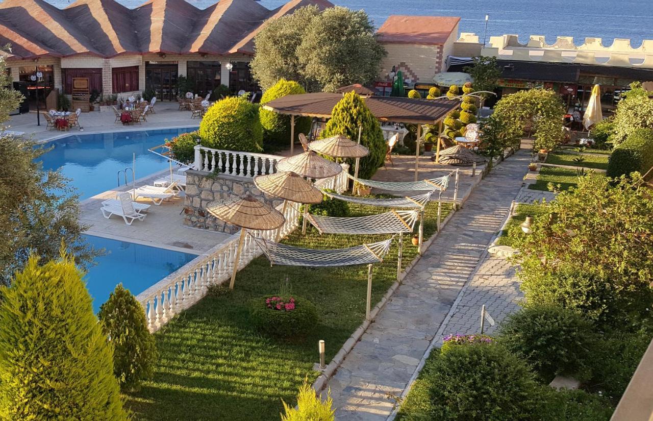 Alize Resort Hotel Yenifoca Exterior photo